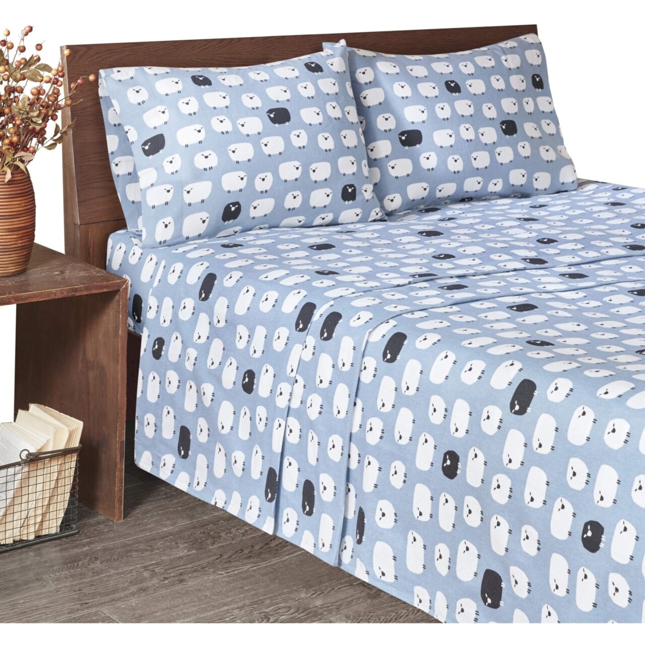 Woolrich 4-PC 100% Cotton Flannel Bedding, King Size, Blue Sheep